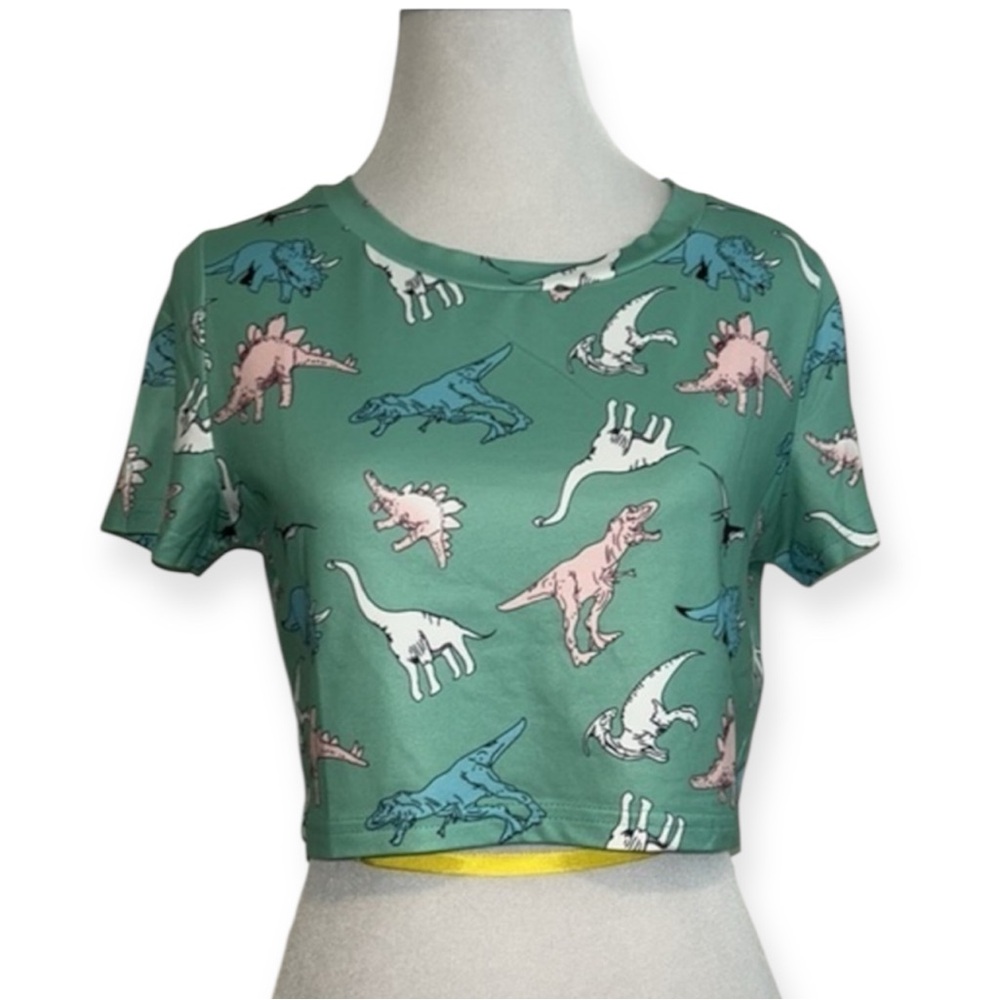 5/$30 🎈 Shein women’s large cartoon dinosaur crop tee‎